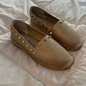 NWOT Steve Madden Rockstud Espadrille